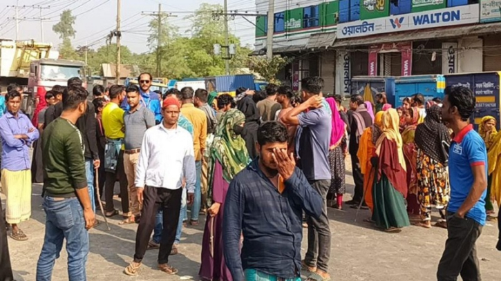 গাজীপুরে শ্রমিকদের মহাসড়ক অবরোধ, তীব্র যানজট