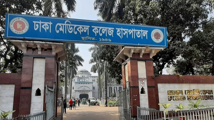 কর্মস্থলে ফিরলেন ঢামেকের চিকিৎসকরা 